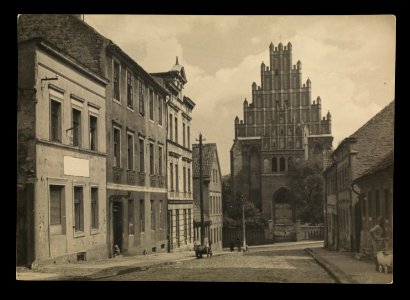 Chelmno, kosciol Dominikanow 1945 (66044809)