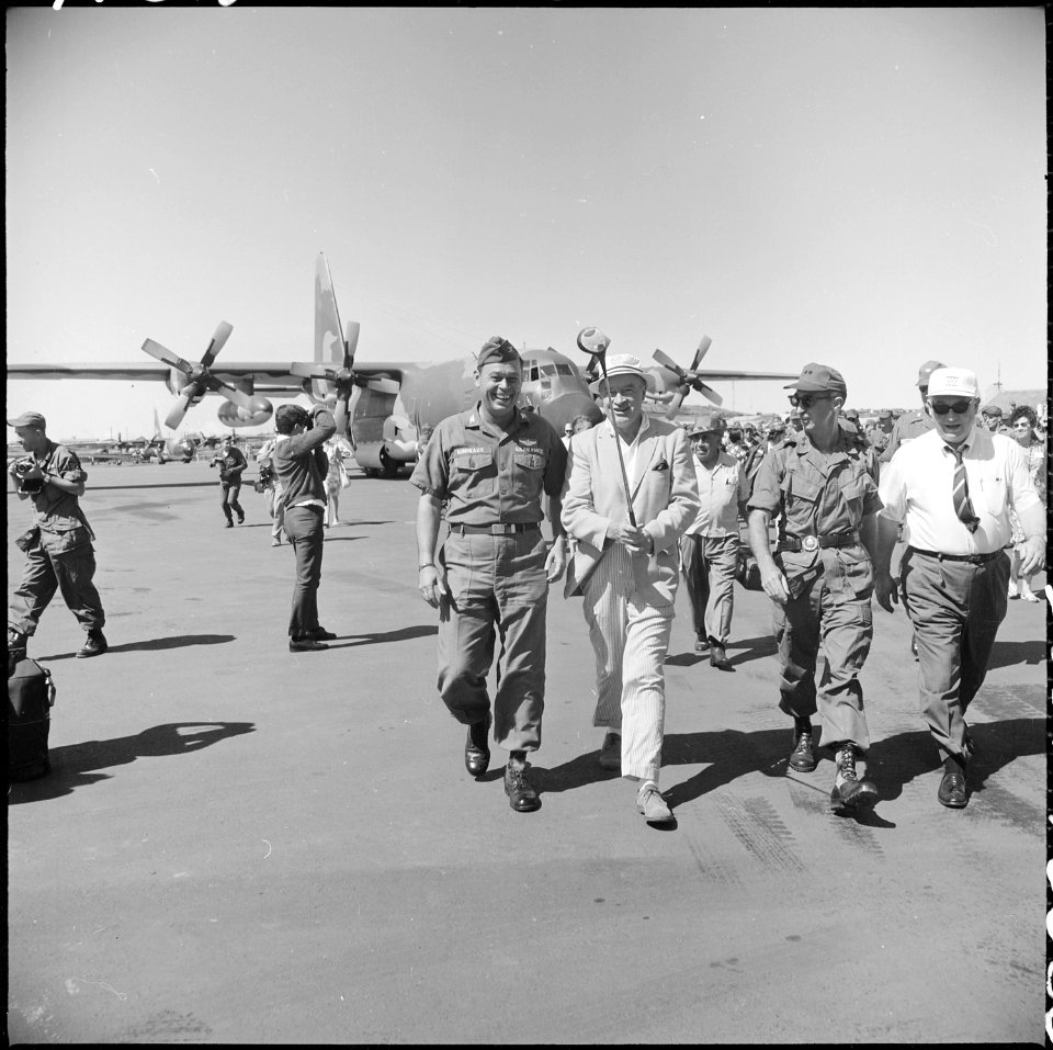Christmas Special - Bob Hope and his star-studded cast touched down at Pleiku Air Base, Vietnam, December 19, 1966... - NARA - 542299