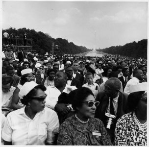 Civil Rights March on Washington, D.C. (Crowd of marchers at the Lincoln Memorial.) - NARA - 542055