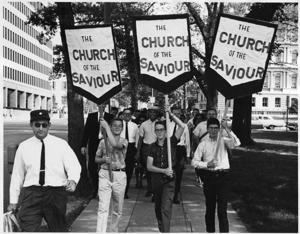 Civil Rights March on Washington, D.C. (Marchers from the The Church of the Savior carrying banners.) - NARA - 542011