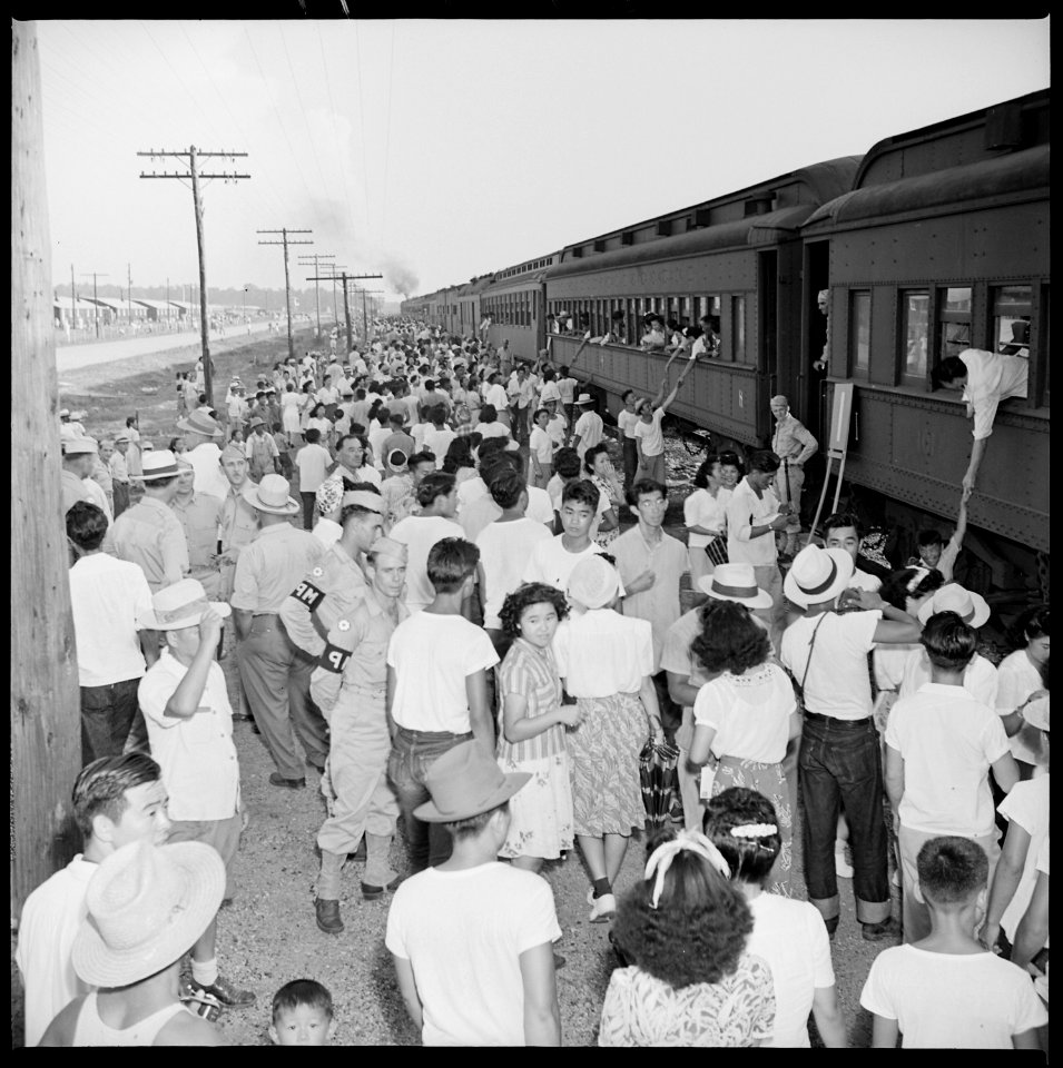 Closing of the Jerome Relocation Center, Denson, Arkansas. On the first few train departures in mov . . . - NARA - 539663