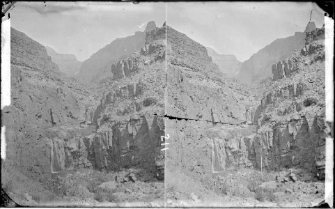 Colorado River. Grand Canyon, Tapeets Creek. (Note- it appears that the glass negative may have - NARA - 518020