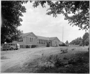 Coosa Valley, Alabama. Abandoned community school now used as office on reservation. - NARA - 522629