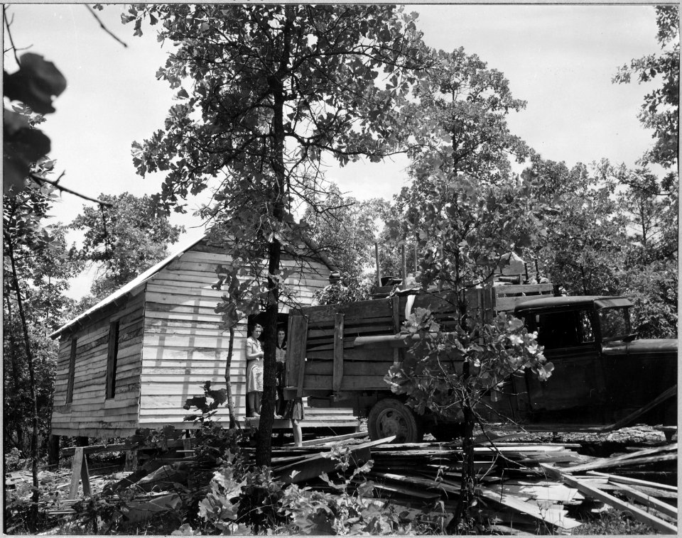 Coosa Valley, Alabama. Moving into new home off of the reservation. This one acre of scrub second-gr . . . - NARA - 522561