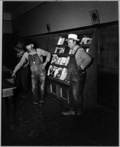 Coosa Valley, Alabama. Farmers wait in line for AAA checks - NARA - 522668