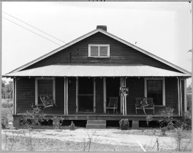 Coosa Valley, Alabama. Old inhabitants advertise for borders. - NARA - 522597