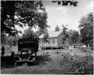 Coosa Valley, Alabama. Moving into new home off of the reservation. This one acre of scrub second-gr . . . - NARA - 522560