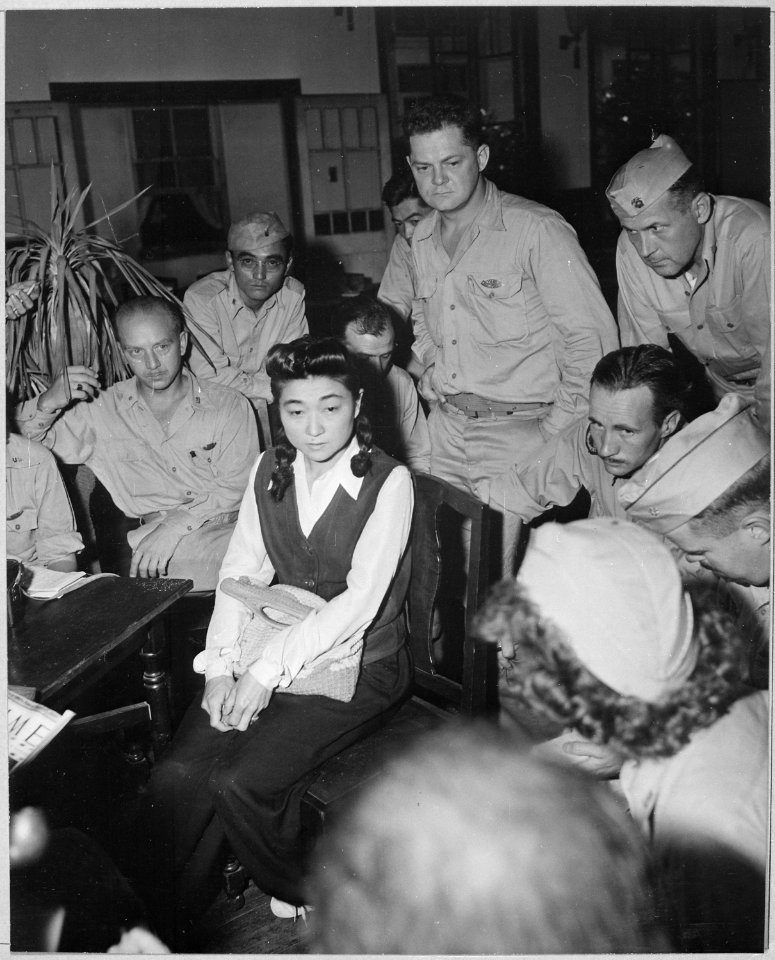 Correspondents interview Tokyo Rose. Iva Toguri, American-born Japanese. - NARA - 520994