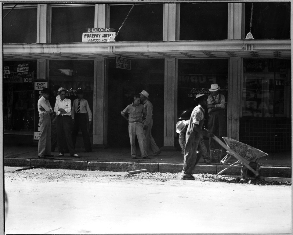 Coosa Valley, Alabama. Widening street - Talladega - NARA - 522660