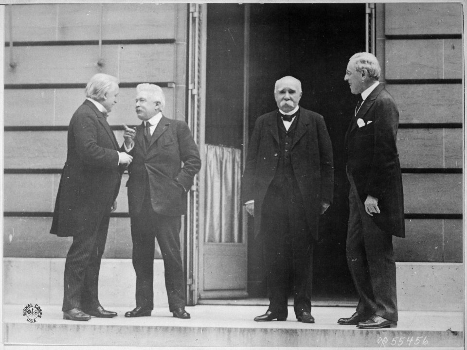 Council of Four of the Peace Conference. Mr. Lloyd George, Signor Orlando, M. Clemenceau, President Woodrow Wilson.... - NARA - 530791