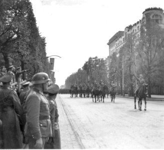 Defilada wojsk niemieckich w Warszawie (2-106)