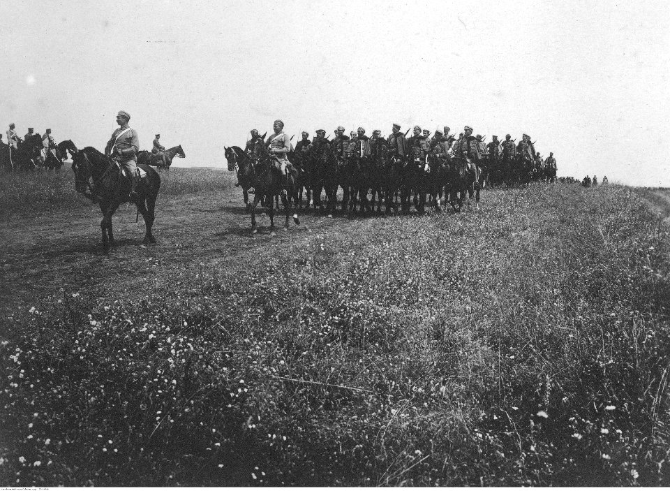 Defilada całości Legionów Polskich przed generałem Friedrichem von Bernhardim w Czeremosznie (22-149-6)