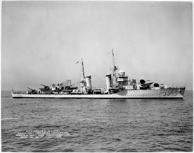 Downes (DD375). Starboard side, underway, 01-03-1937 - NARA - 513025 photo