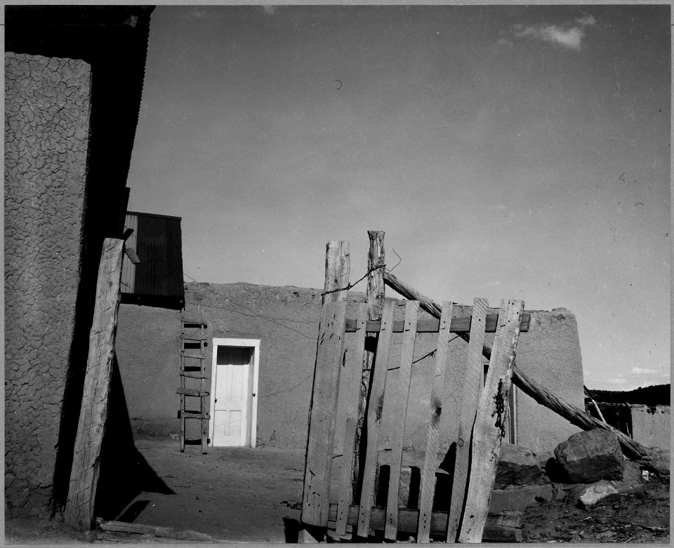 El Cerrito, San Miguel County, New Mexico. Buildings are of many different shapes and sizes. Notic . . . - NARA - 521156