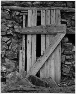 El Cerrito, San Miguel County, New Mexico. Details of walls and fences. - NARA - 521163