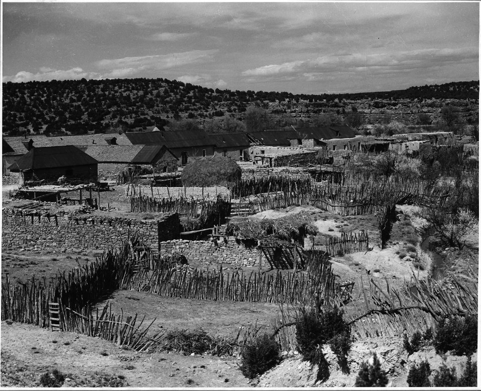 El Cerrito, San Miguel County, New Mexico. This picture was taken behind a row of houses that face . . . - NARA - 521148