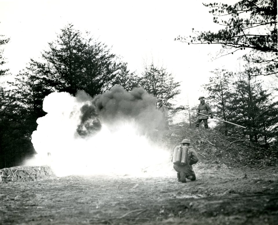 Explosive-place-RG-208-AA-158-L-017