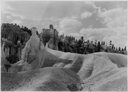 Fifteen minutes below Sunset Point. - NARA - 520315