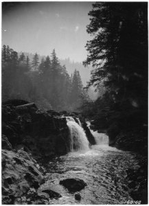 Falls on South Umpqua, Umpqua Forest, Oregon, 1922 - NARA - 299209 photo