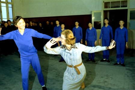 First Lady Betty Ford dances with a Chinese student - NARA - 7062593 photo