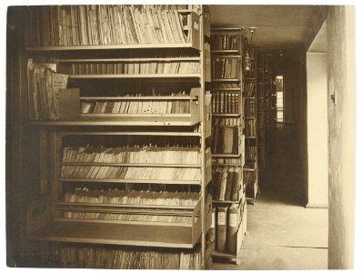 Fragment magazynu Biblioteki Ordynacji Krasinskich ca 1930 (5850227)