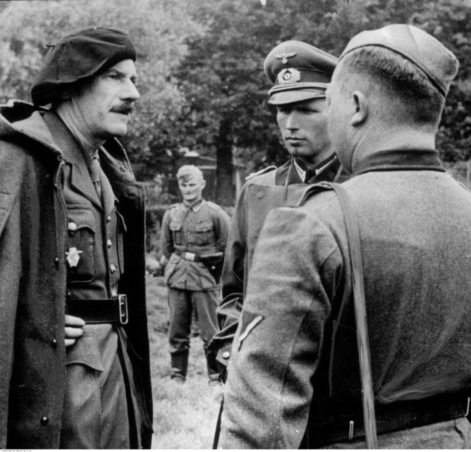 Francuski generał Durand w niewoli niemieckiej (2-300)
