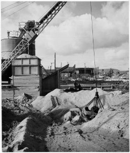 France. (Steel mill) - NARA - 541677