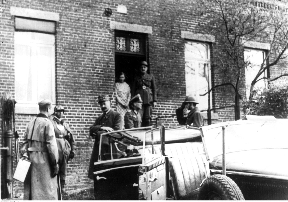 Francuski generał Henri Honore Giraud w niewoli niemieckiej (2-299)