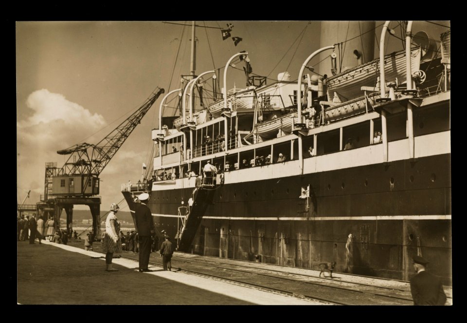 Gdynia, w porcie ca 1935 (67264678)