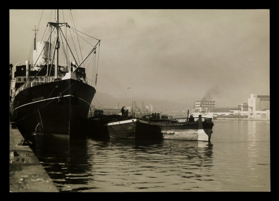 Gdynia, w basenie Marszalka Pilsudskiego ante 1939 (67264209)