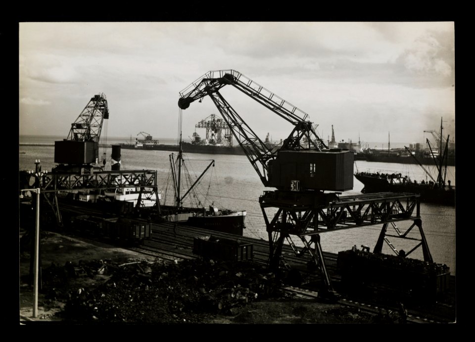 Gdynia, w porcie weglowym 1935 (67264684)