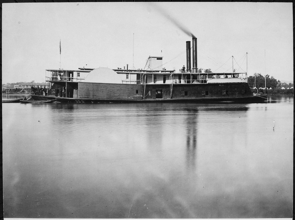 General Grant, Starboard side, on Tennessee River, 1864 - NARA - 533122