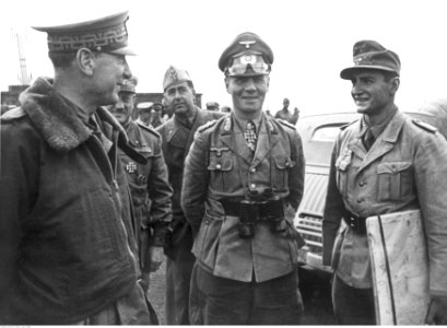 Generał Erwin Rommel podczas odprawy generałów (2-2022)