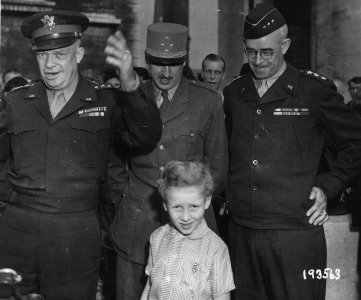 General Eisenhower with General Pierre Kœnig and Lt. Gen. Omar Bradley at the Arc de Triomphe - NARA - 6003969