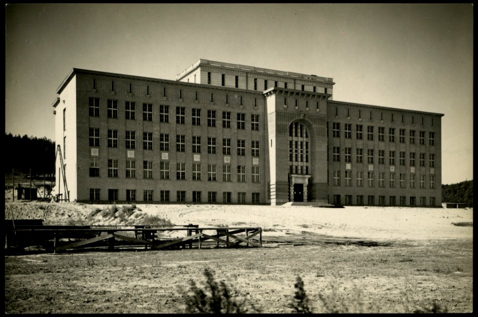 Gdynia, Szkola Morska 1930-1939 (39488473)