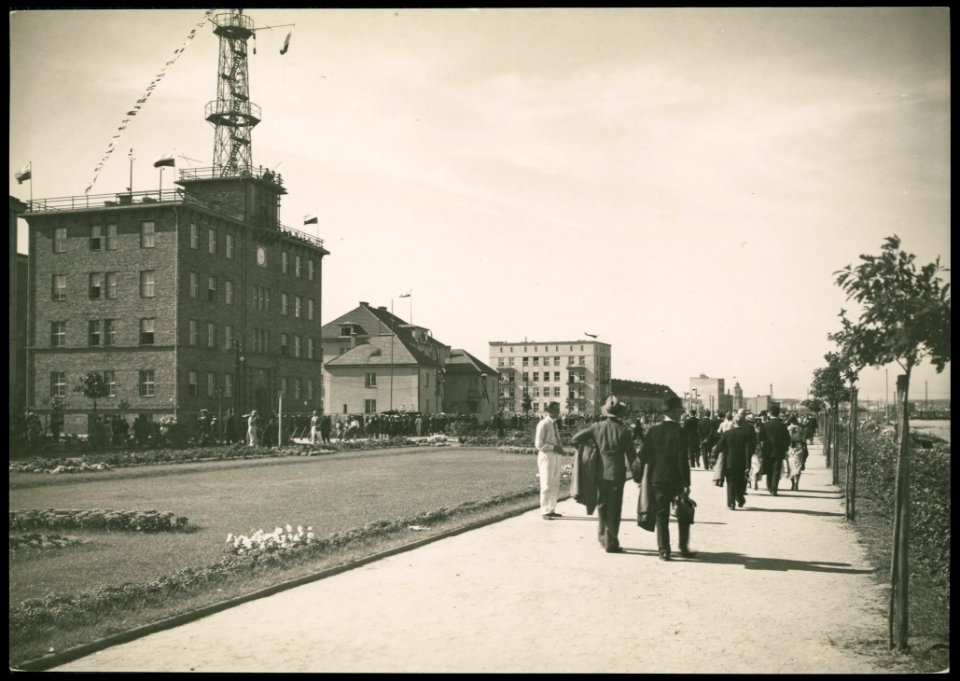 Gdynia - Wybrzeze i Instytut Morski 1930-1939 (37050854)