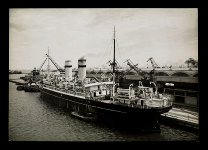 Gdynia, statek SS Pulaski w porcie przy Dworcu Morskim 1935 (67264113)