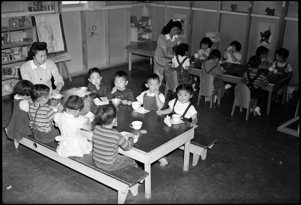 Gila River Relocation Center, Rivers, Arizona. Butte Nursery and Kindergarten children's snack hour. - NARA - 539555