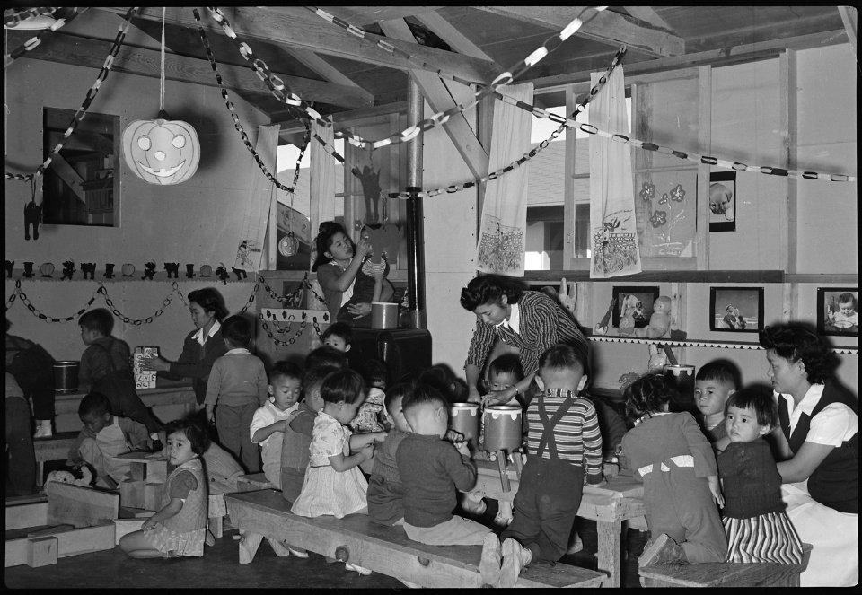 Gila River Relocation Center, Rivers, Arizona. Kindergarten class in Canal. - NARA - 537379