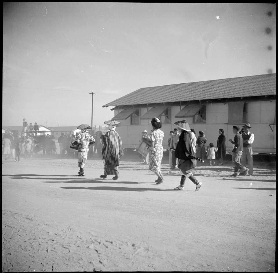 Gila River Relocation Center, Rivers, Arizona. Participants of Japanese ancestry who participated i . . . - NARA - 538589