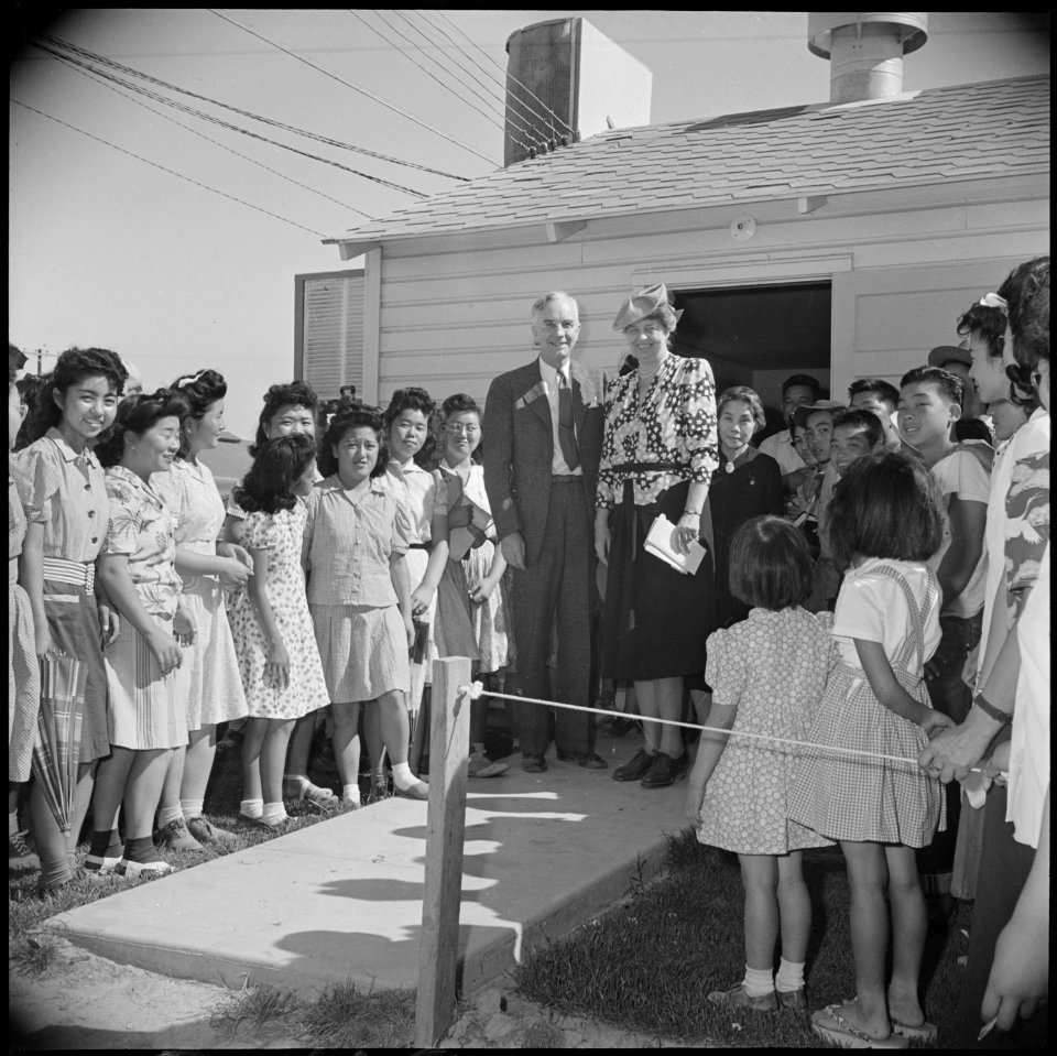 Gila River Relocation Center, Rivers, Arizona. Mrs. Eleanor Roosevelt, accompanied by Dillon Myer, . . . - NARA - 537079