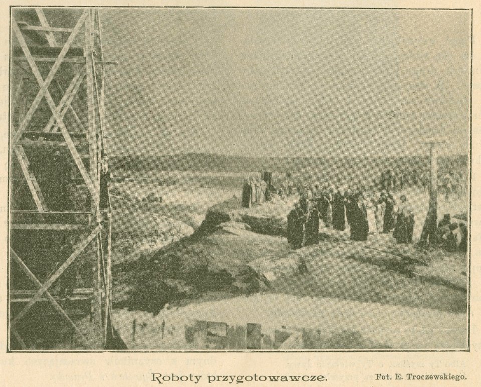 Gmach hemicyklu Golgota Roboty przygotowawcze Fot. E. Troczewskiego (79400)