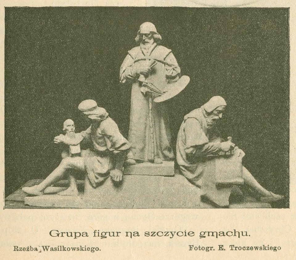 Gmach hemicyklu Golgota Grupa figur na szczycie gmachu Rzeźba Wasilkowskiego Fot. E. Troczewskiego (79399)