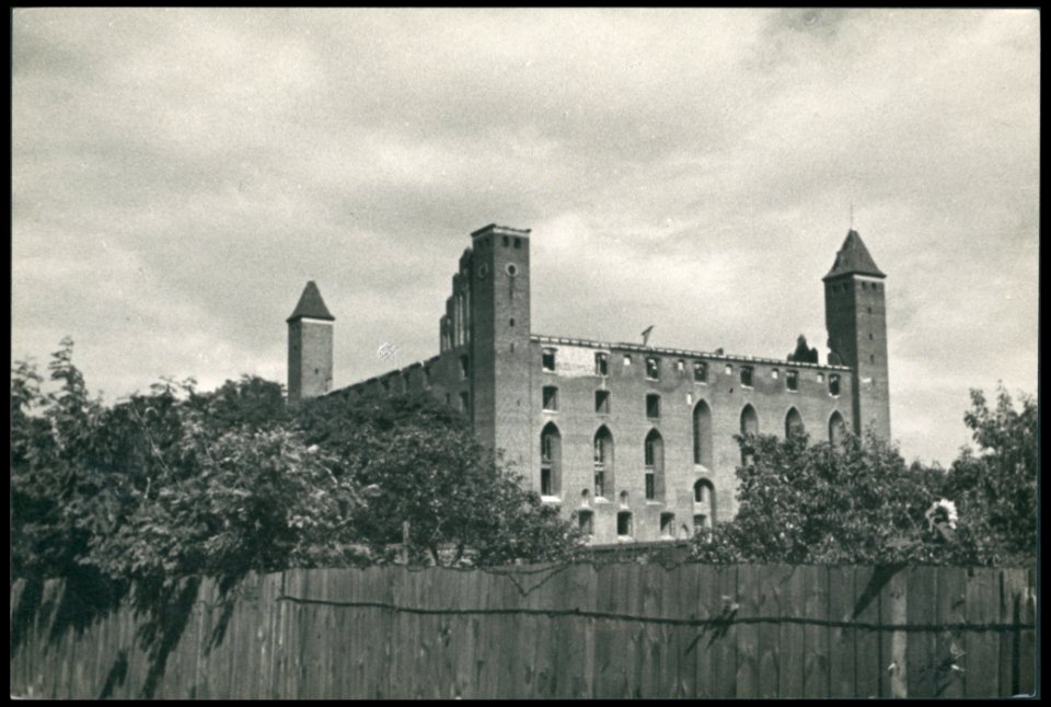 Gniew, zamek od pd-zach 1930-1939 (47779834)