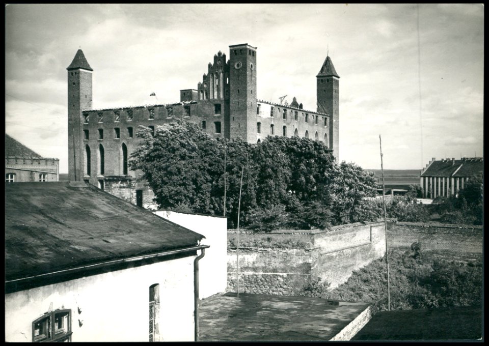 Gniew, zamek od pd-zach 1930-1939 (47784188)