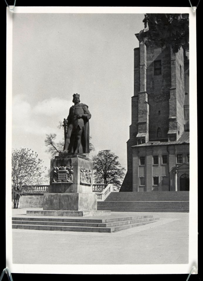 Gniezno, pomnik Boleslawa Chrobrego 1939 (67738698)