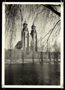 Gniezno, katedra, widok ogolny 1939 (67738741)