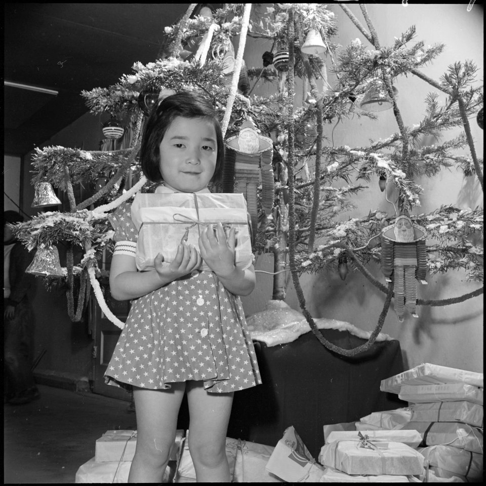 Granada Relocation Center, Amache, Colorado. Sachiko Matsumoto, five-year-old daughter of the stewa . . . - NARA - 539413