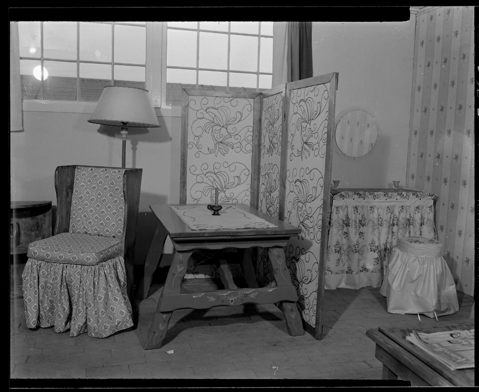 Granada Relocation Center, Amache, Colorado. This model apartment was furnished by the High School . . . - NARA - 539291