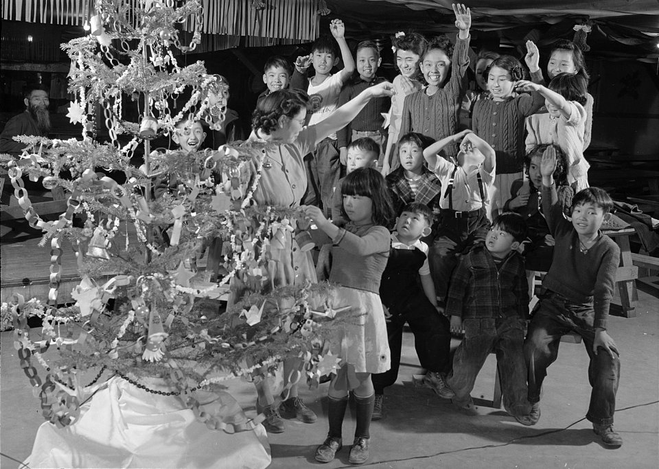 Granada Relocation Center, Amache, Colorado. There aren't any Christmas trees for the barracks room . . . - NARA - 539494